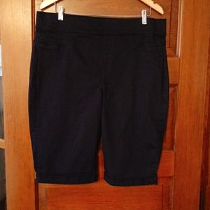 NYDJ LIFTxTUCK Technology Roll-Cuff Pull-On Shorts